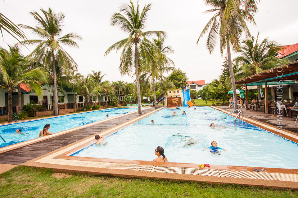 Dolphin Bay Resort has several long pools.