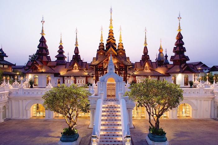 Want to feel like a Thai roayl in the days past? Book a room in Dhara Devi Chiang Mai.