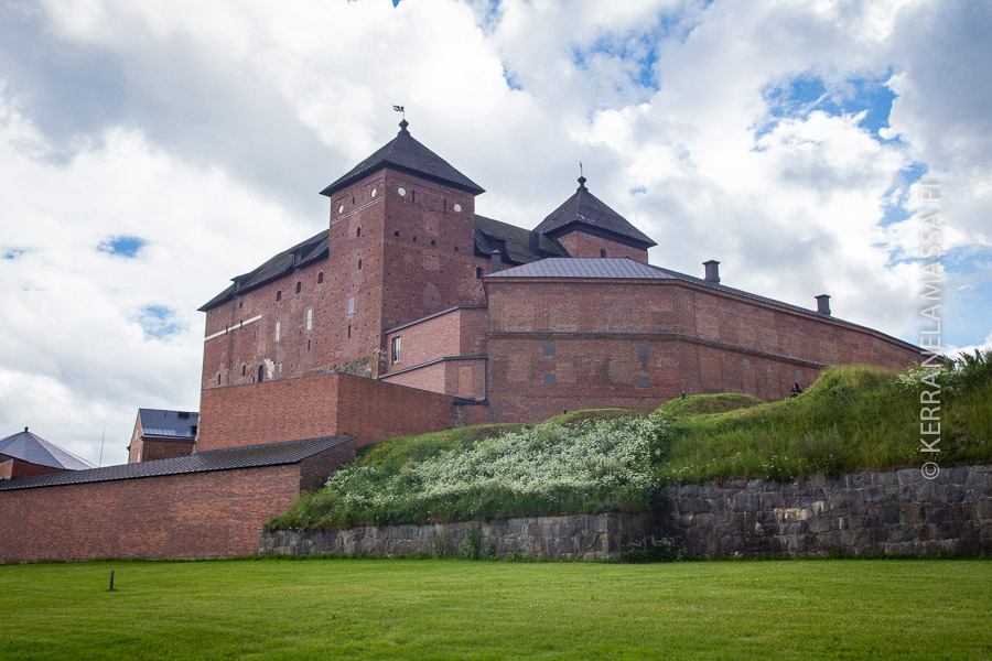 Hämeenlinna gets its name from the town's center piece, a medieval castle (linna).